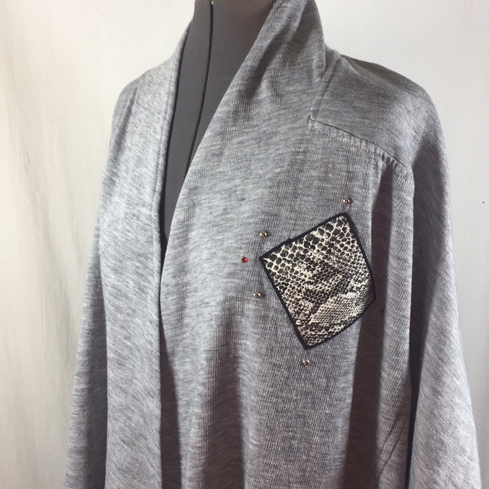 Hug & 1/2 Fleece Cardigan Women Size One Size Fit All Gray